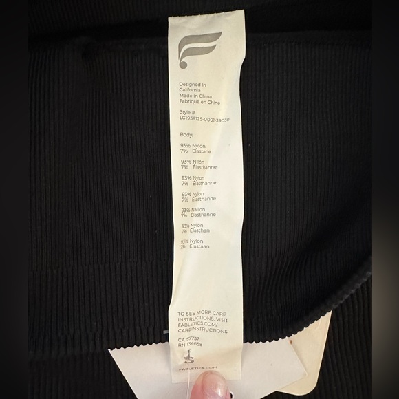 Brand New, Never Worn: Fabletics Ribbed Legging. - Picture 3 of 5